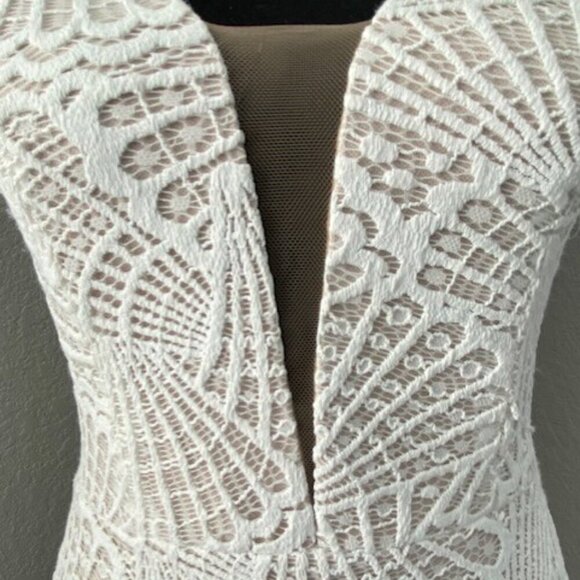 VOWD Compass Plunging Mermaid White Lace Wedding Dress Sz XS - Picture 4 of 16